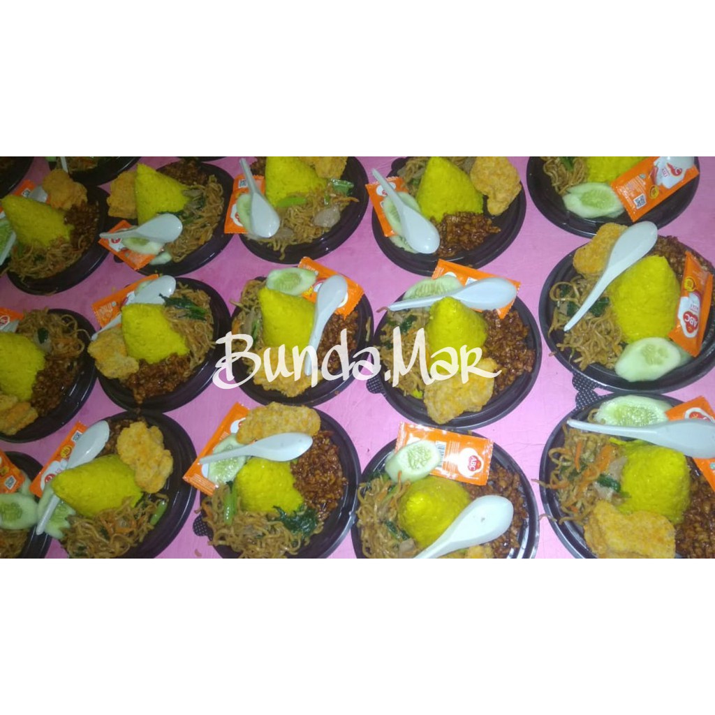 Nasi Kuning Tumpeng Mini / Mika Bolu Bulat / Tumini Tumpeng - Nasi Kuning Tumpeng Mini Grab/Gojek