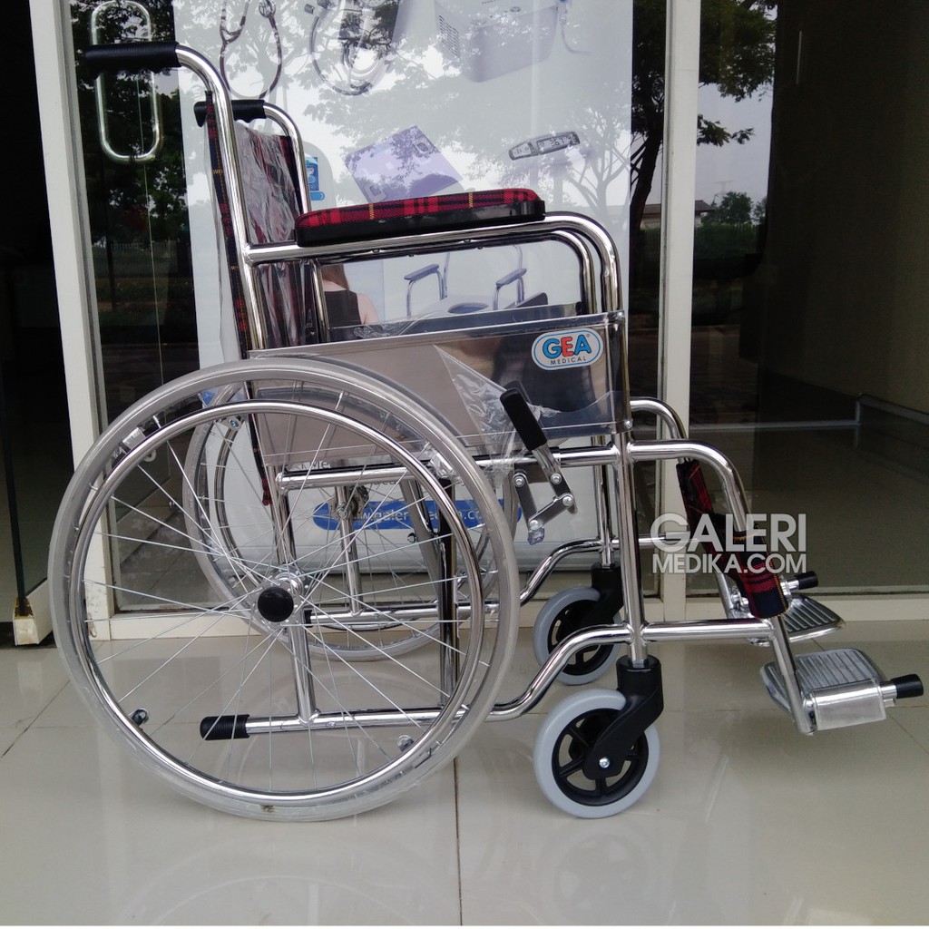 Kursi Roda Anak / Children Wheelchair GEA FS802-35 / FS-802 35 / FS 802 35 - Kursi Roda Rumah Sakit