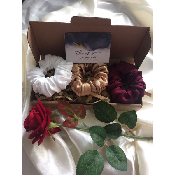 

PAKET BOX HAMPERS/GIVE/KADO/BINGKISAN/ MEDIUM,SMALL