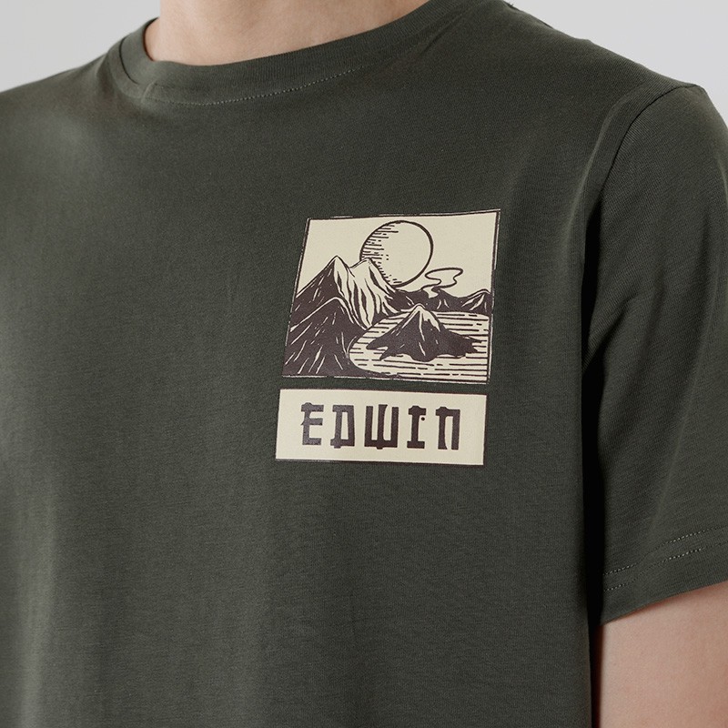 Edwin Unisex 3.0 Limited Edition T-Shirt Rinjani Olive Lengan Pendek - Man