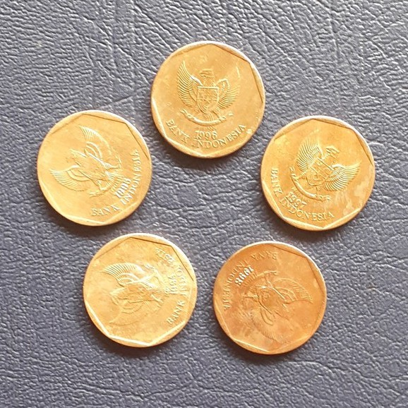 Uang  kuno 100 rupiah karapan sapi