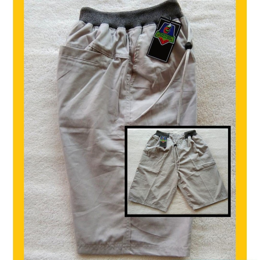 (TERMURAH) Celana chinos pendek , bahan katun twill