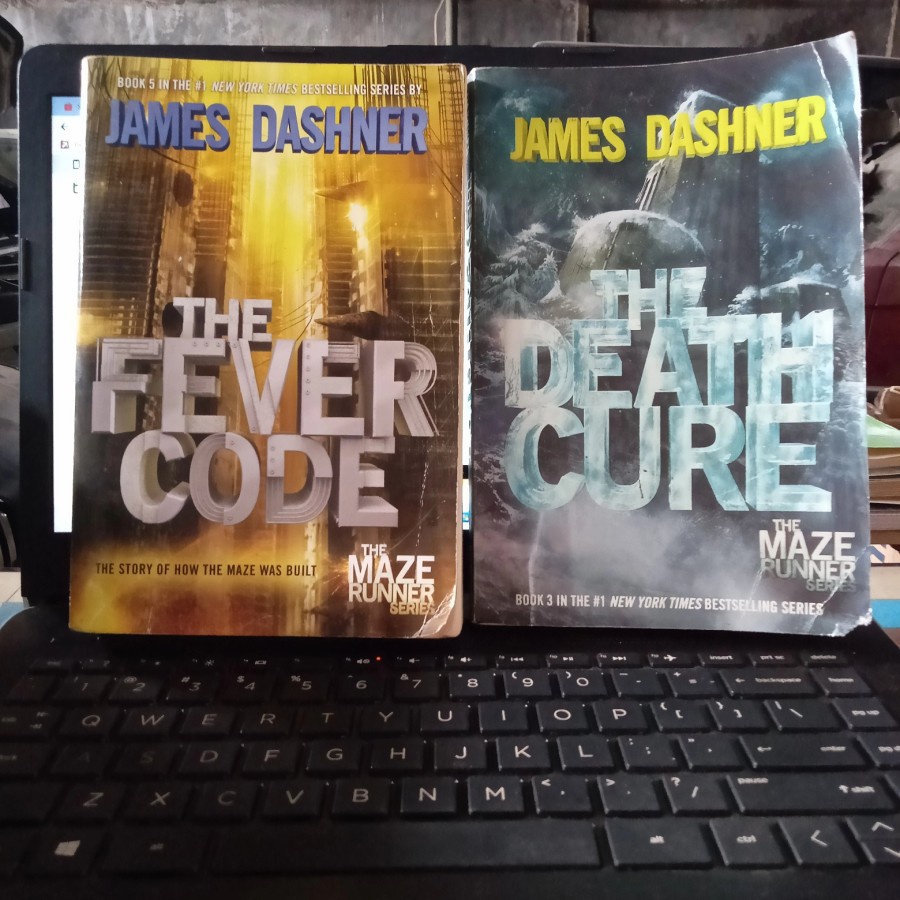 Novel The Death Cure & Novel The Fever Code - James Dashner | Harga Sepaket