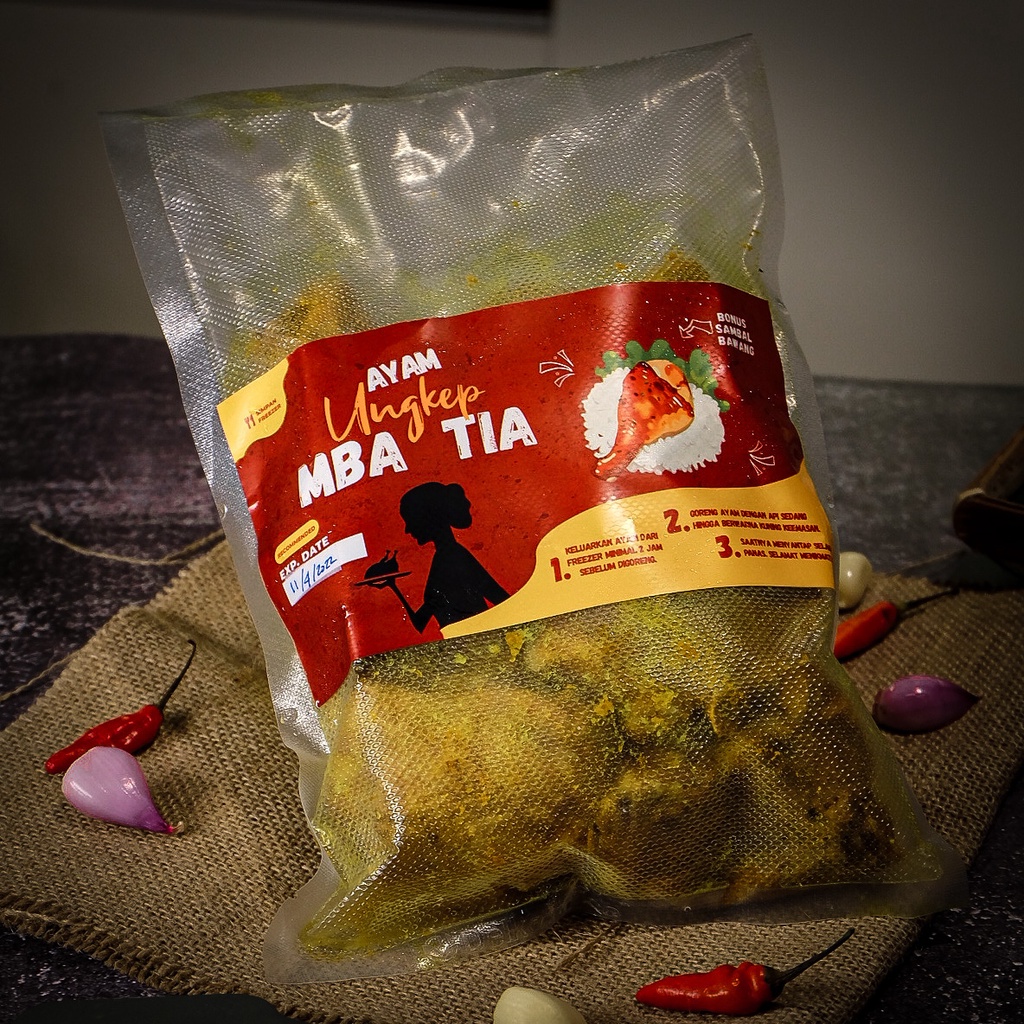 

Ayam Ungkep 1 Ekor - isi 8 potong ayam