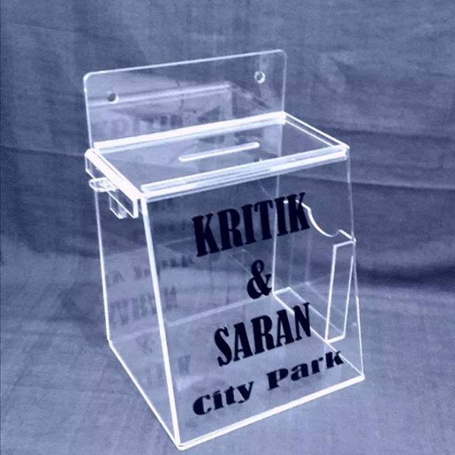 

Acrylic KRITIK & SARAN