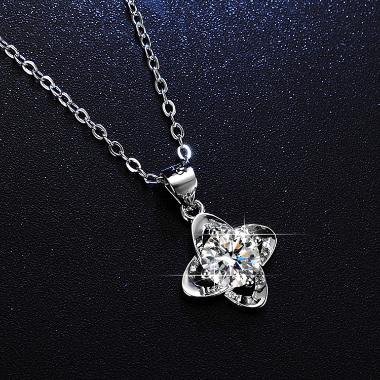 925 perak murni Net Merah Empat Daun Semanggi Kalung Temperamen Kincir Angin Kalung untuk Wanita Moissanite Gaya Korea Sederhana Fashion Perhiasan