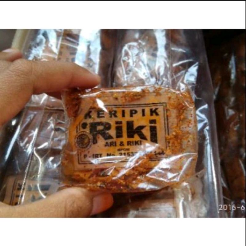 

Keripik Singkong Riki Kemasan Kecil Isi 25