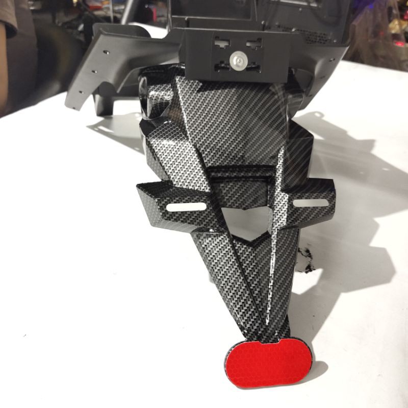 spakbor belakang nmax karbon model ninja 250fi Nemo spakbor nmax karbon nemo