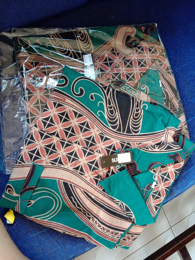 Batik Pria Lengan Panjang Slimfit Modern Batik Slimfit Pria