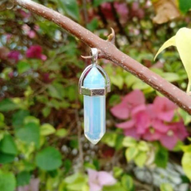 Crystal Point Pendant Opalite / Kalung Opalite/ Kalung Korea / Kalung Crystal