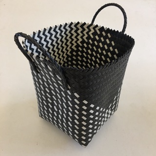 Cover Pot Hitam Putih  Keranjang Tanaman Monochrome Home 