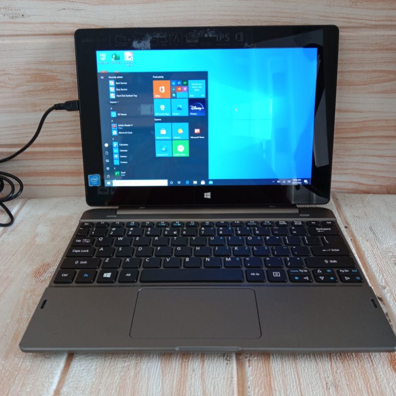 notebook acer switch one X5-z8350 2gb/32gb mmc+500gb second touchscreen