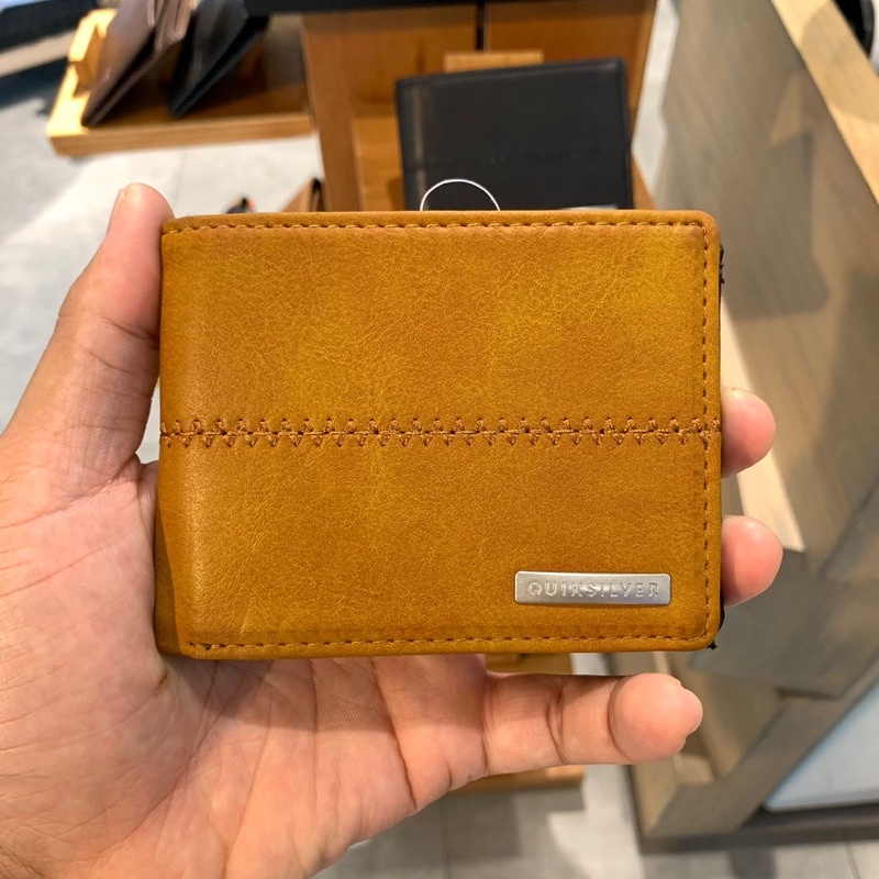 DOMPET COWOK QUIKSILVER