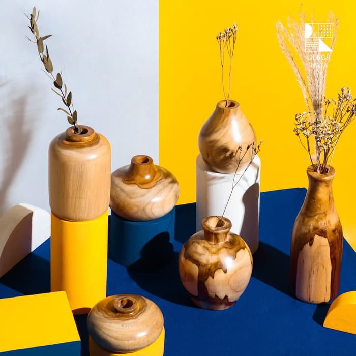

Dekornata Tara Vase / Vas Bunga Kayu