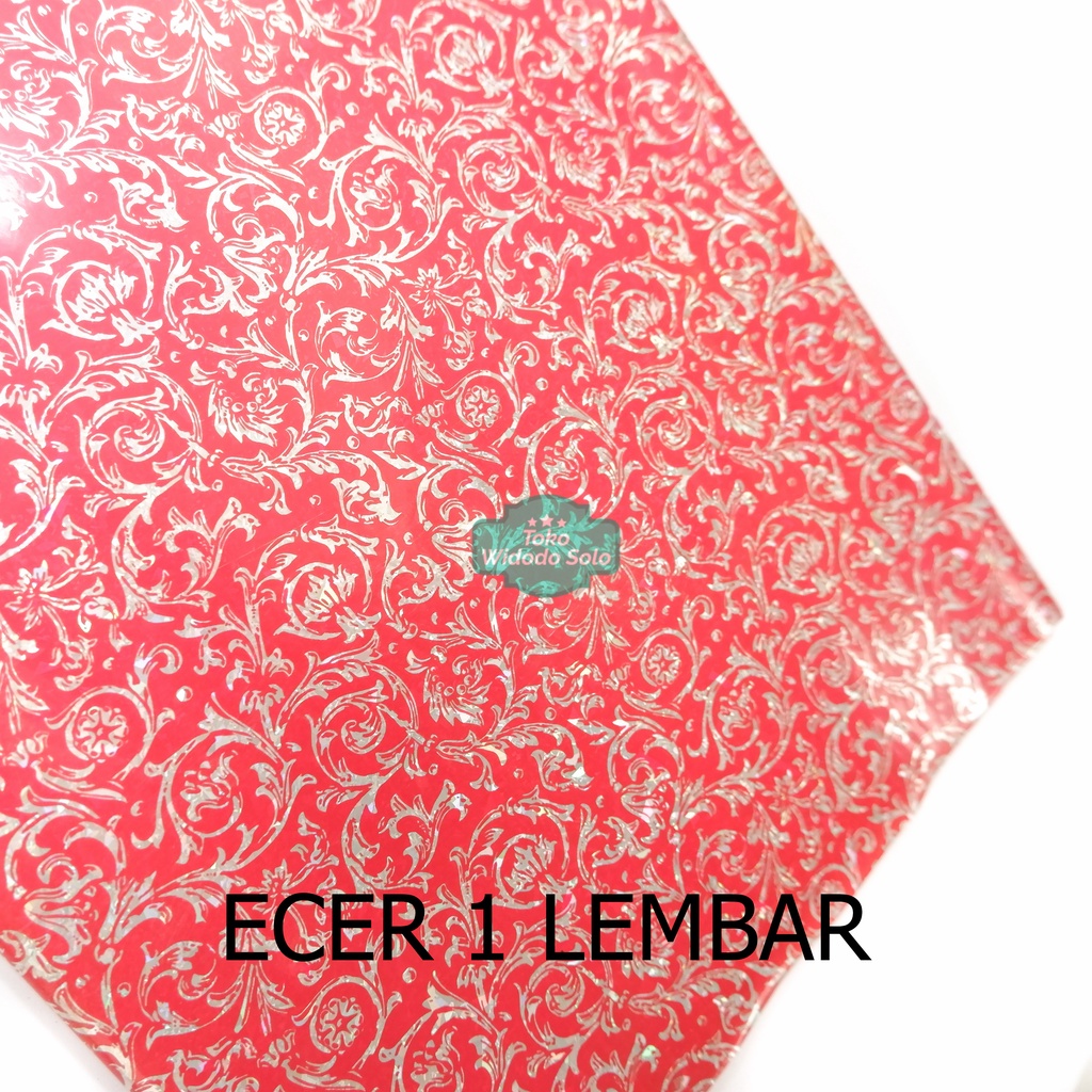 

1 LEMBAR Hologram Garis Putih Merah Batik Fancy 50x65cm Plastik Kado