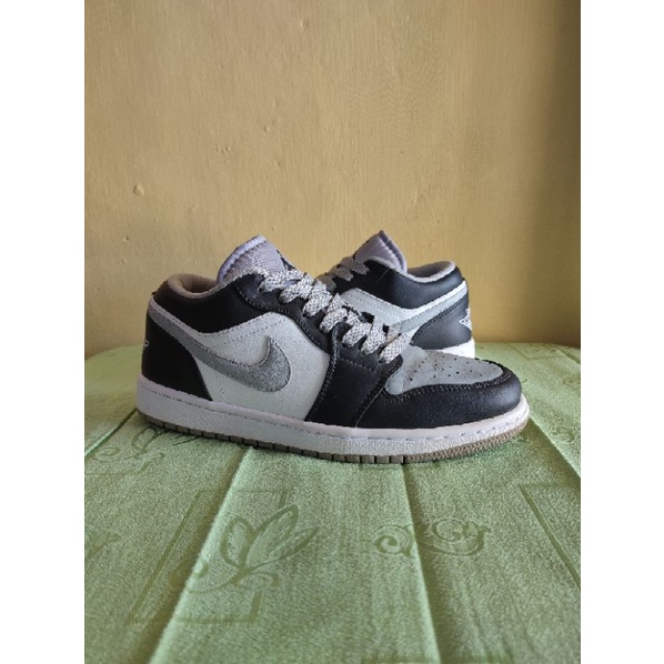 NIKE AIR JORDAN RETRO 1 LOW LIGHT SMOKE SHADOW