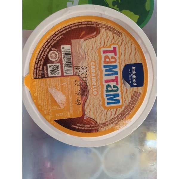 

Tam-tam es cream Rp 5.000 rasa caramelo dari indofood