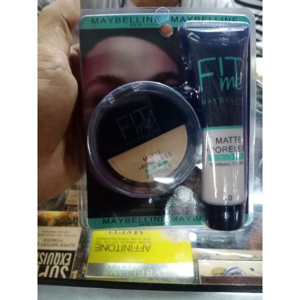 Bedak + Foundation Fitme Paket Makeup 2 in 1 terjangkau.