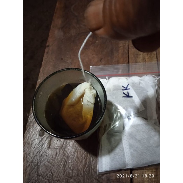 

Teh daun kumis kucing isi 10