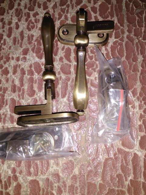 Rambuncis / Kunci Jendela Willson 4012a Ab (antik)
