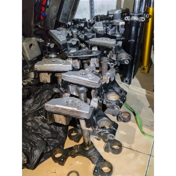 T ATAS BAWAH MEGAPRO PRIMUS ORI MOTOR