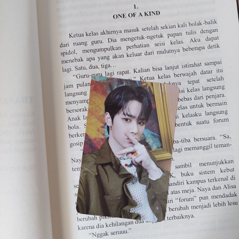 Photocard Kun jewel universe