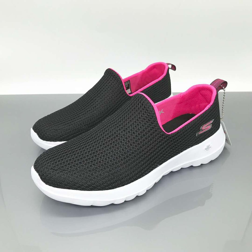 SEPATU SKECHERS WANITA SLIP ON JOY CENTREPIECE CASUAL PEREMPUAN