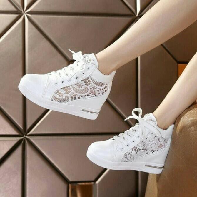 SEPATU SNEAKERS WEDGES BOOTS WANITA LACE KULIT+BRUKAT BROKAT PUTIH 6CM