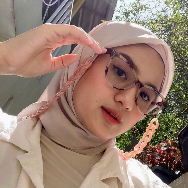 (BISA COD) Frame kacamata (Paket frame+lensa Photocromic) | kacamata minus | kacamata Antiradiasi | cat eye | kacamata photocromic | kacamata cat eye minus | kacamata cat eye photocromic | kacamata wanita | kacamata fashion | kacamata 7006