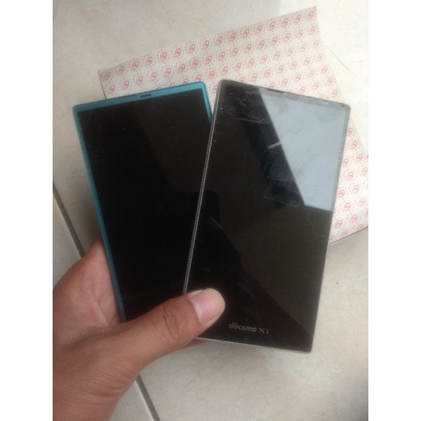 Sharp Aquos SH01G minus LCD