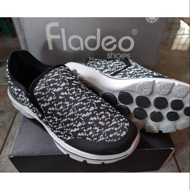 Sepatu pria Fladeo murah
