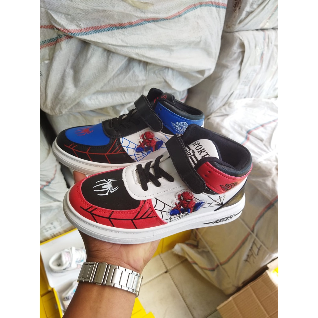 SEPATU  IMPORT ANAK COWOK KARAKTER SPIDERMAN YOUTH BALANCE 2522 (26-37)..cocok dipakai untuk anak-anak karena bahannya lembut warna tidak luntur dan tahan lama Sepatu sekolah sepatu paut sepatu anak tk ( COD )