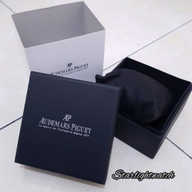 KOTAK JAM TANGAN AP BOX KAYU AUDEMARS PIGUET