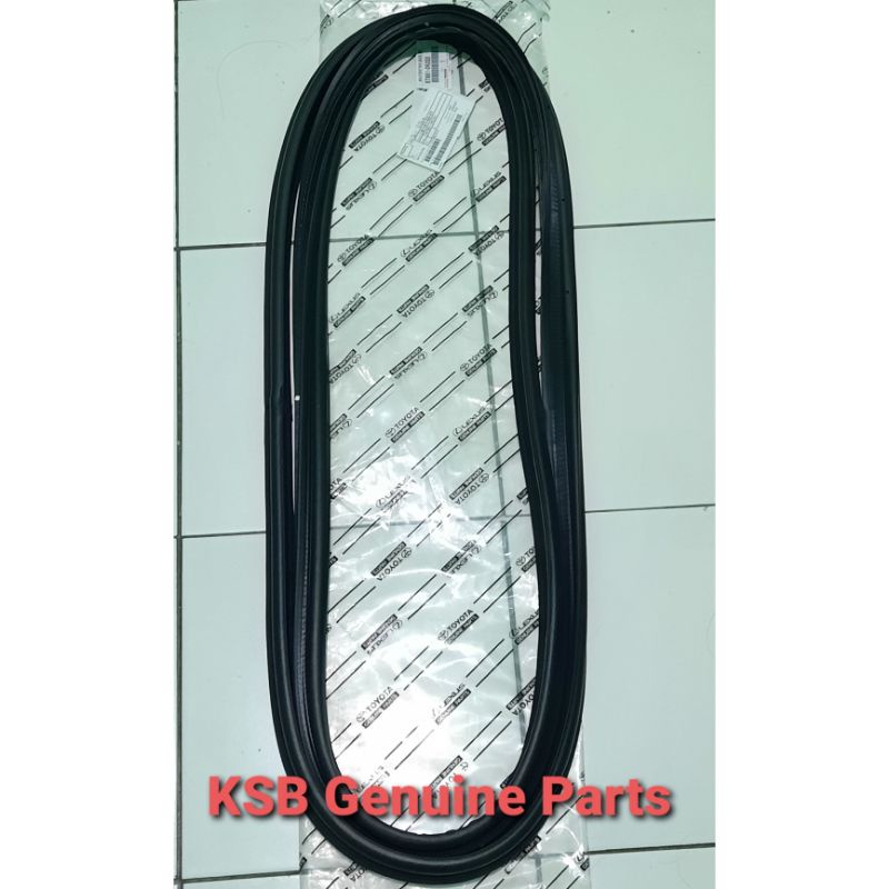 Karet Body Pintu Bagasi Belakang Toyota Innova Inova Original Asli