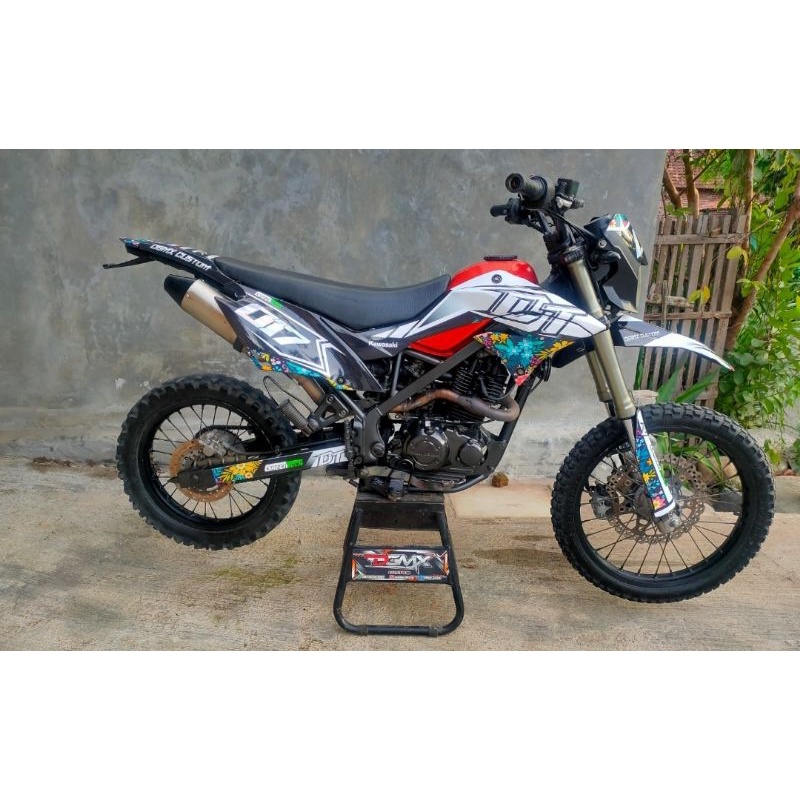STICKER DECAL KAWASAKI DTRACKER HITAM PUTIH SIMPLE LIMITED DECAL