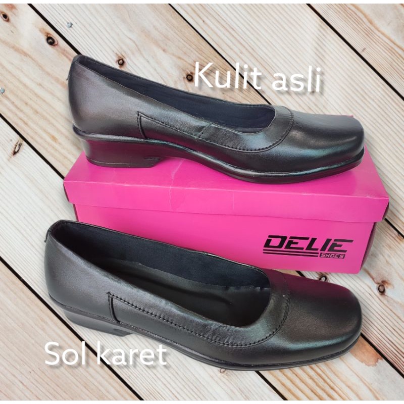 Sepatu pantofel wanita putih akper kulit sepatu perawat putih