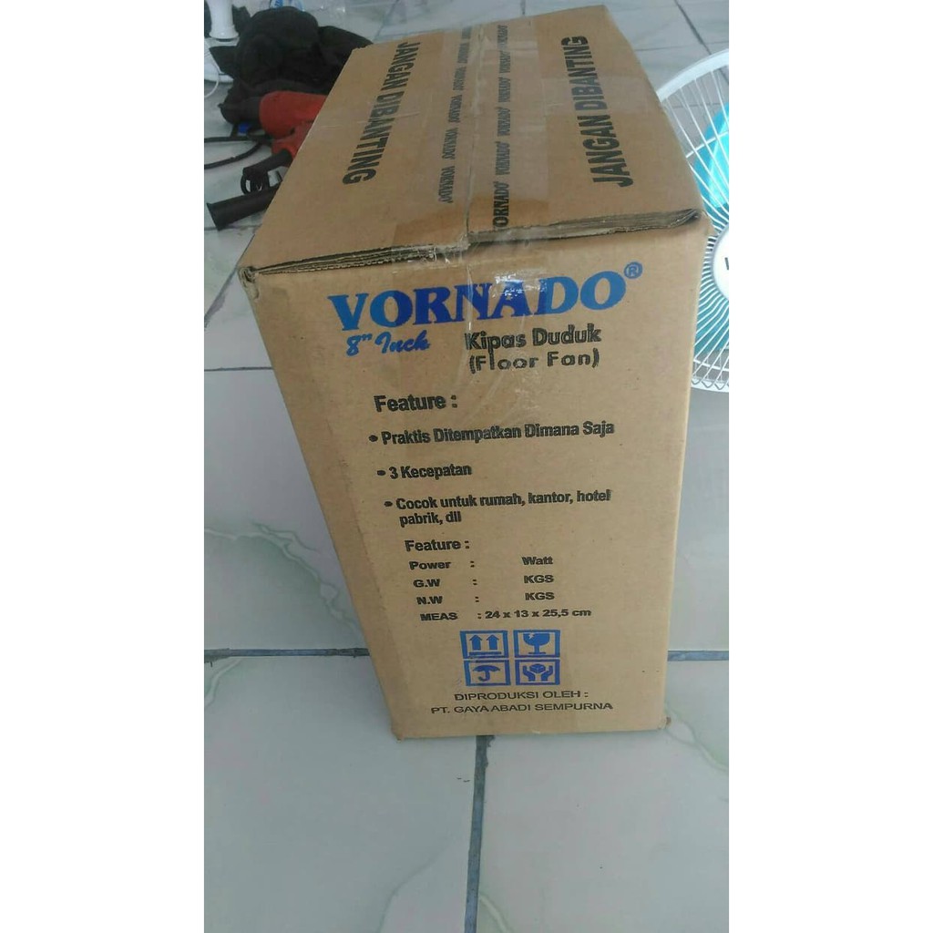 Kipas angin vornado 8in floor fan