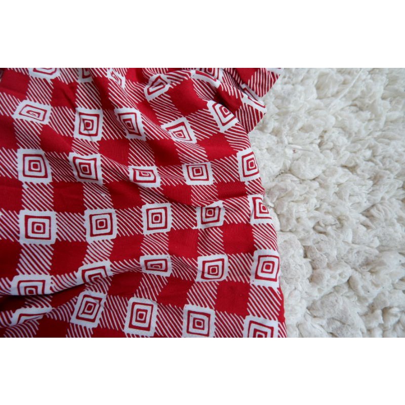 Kain Batik Cap Asli Bahan Rayon ( JATUH ) Warna Merah Motif Kotak Garis Premium handmade