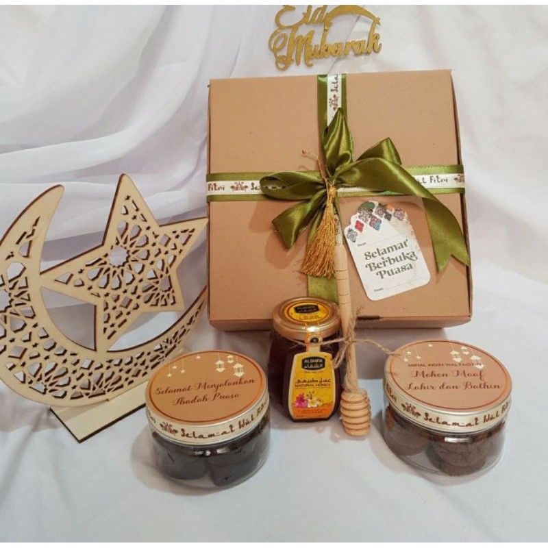 

Ramadhan Hampers with Honey Special Gift