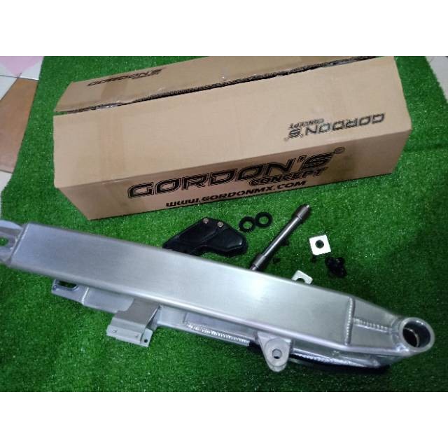 Swing arm klx 150 crf 150 L merk gordon
