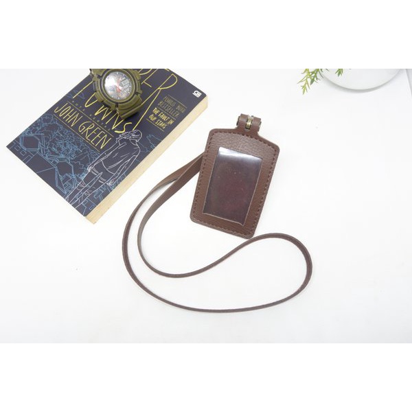 

Jual ID CARD HOLDER KULIT NAMETAG BADGE DARK BROWN TERMURAH Diskon