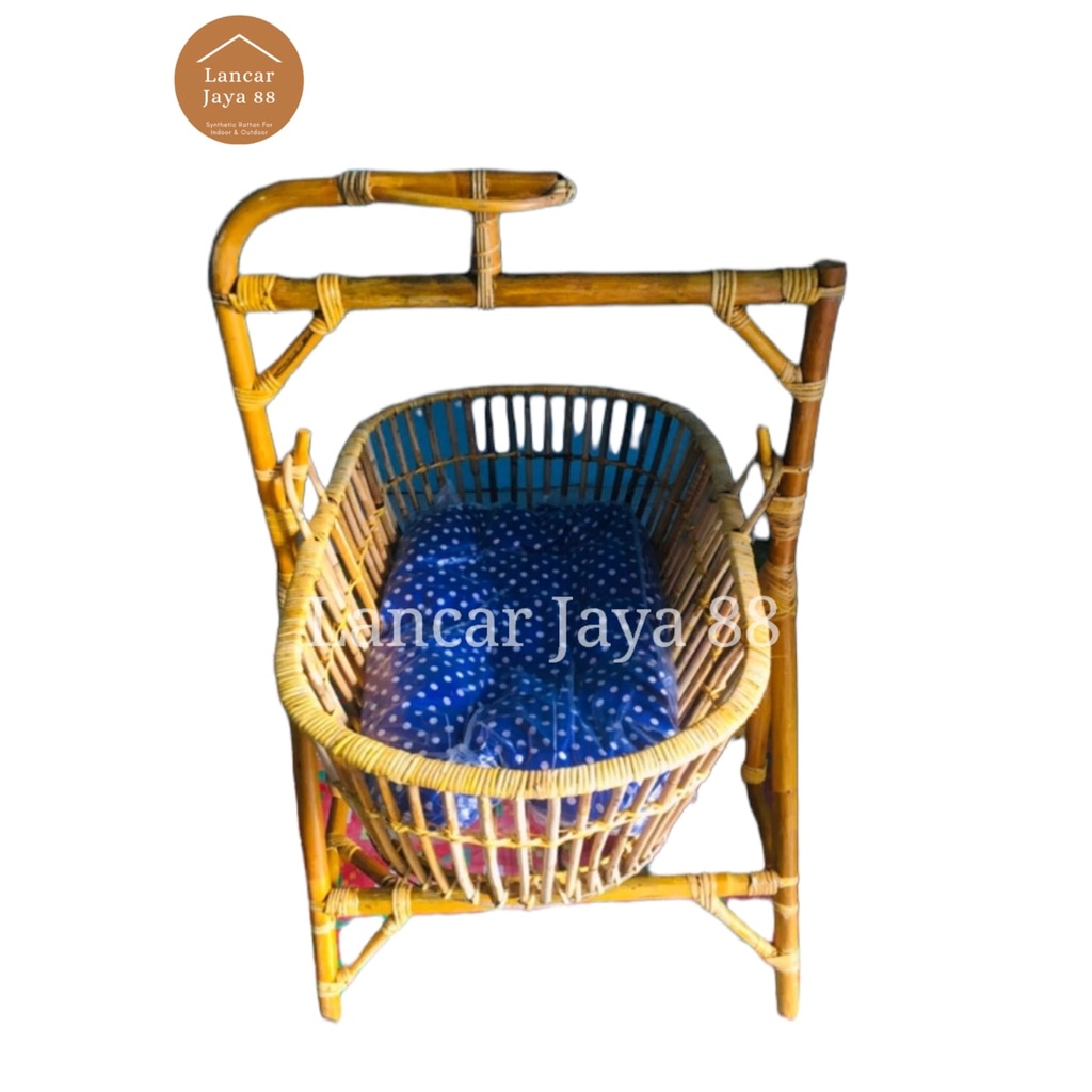 Ayunan Bayi Rotan Asli