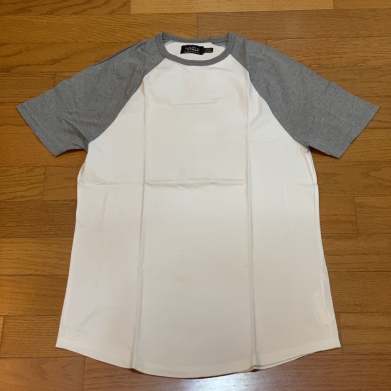 Kaos TOPMAN size S 100% Original (Preloved)