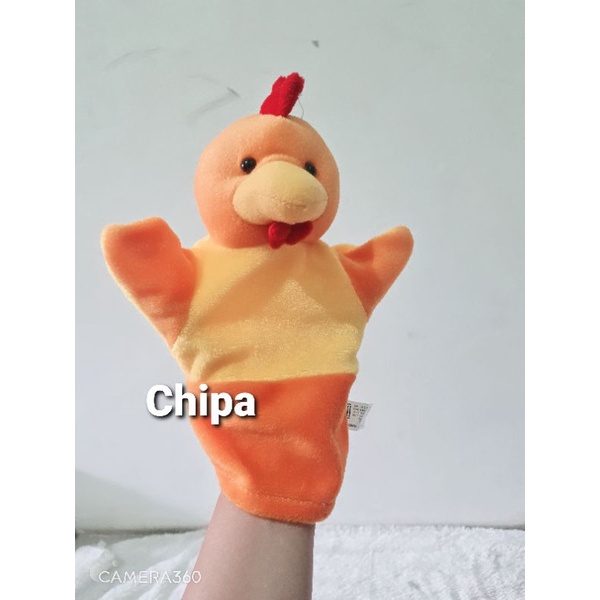Boneka tangan karakter