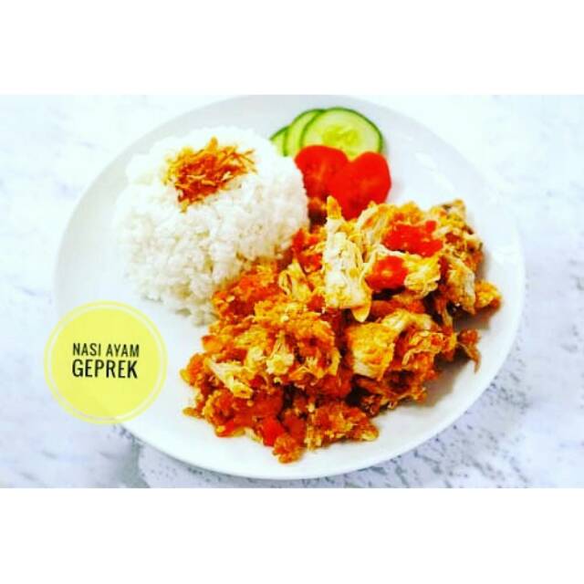 Nasi ayam geprek