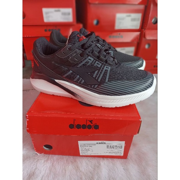 DIADORA ENTRA Sepatu Original Pria Hitam