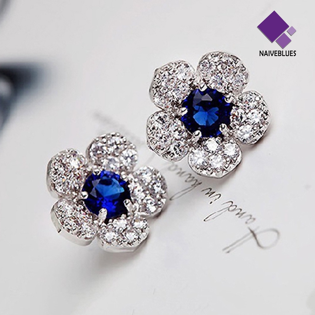 Anting Stud Bentuk Bunga Bahan Alloy Untuk Wanita