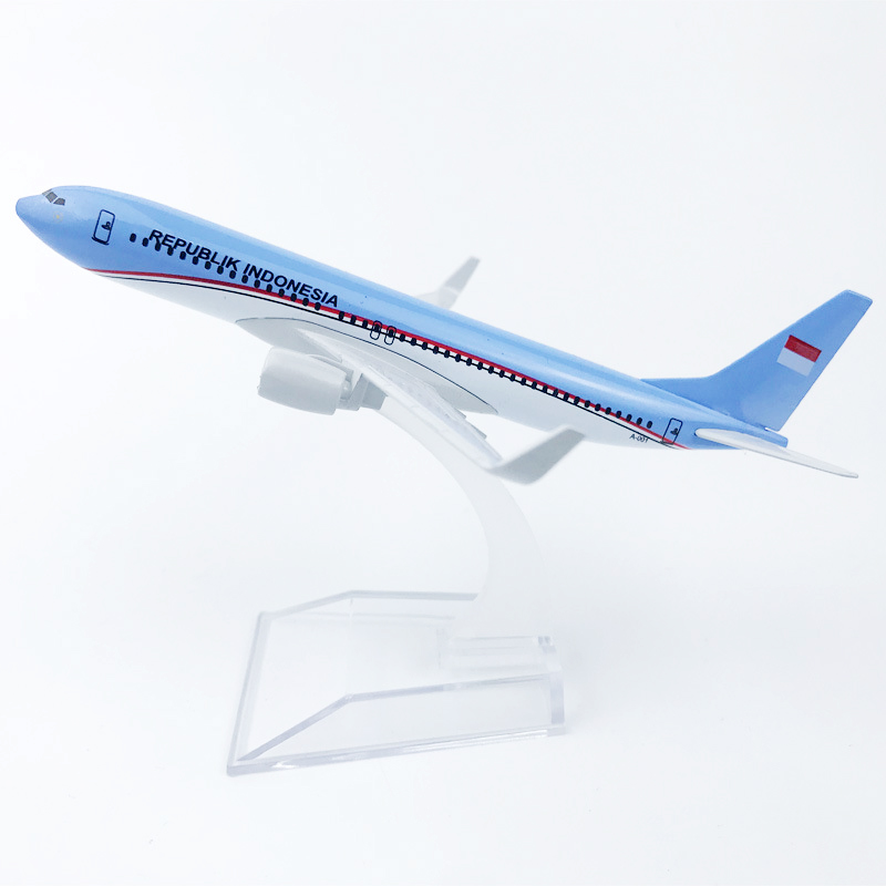 Miniatur Diecast Pesawat Indonesia President B737 Bahan Metal Ukuran 16CM Untuk Koleksi