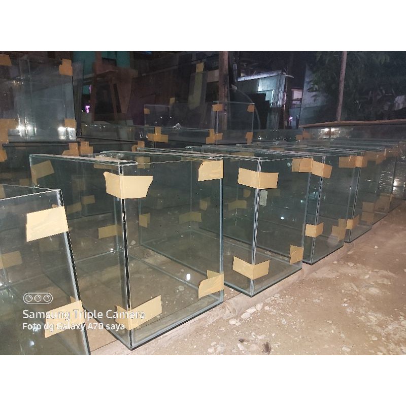 aquarium 60x30x40 kaca 5mili dasaran 8mili