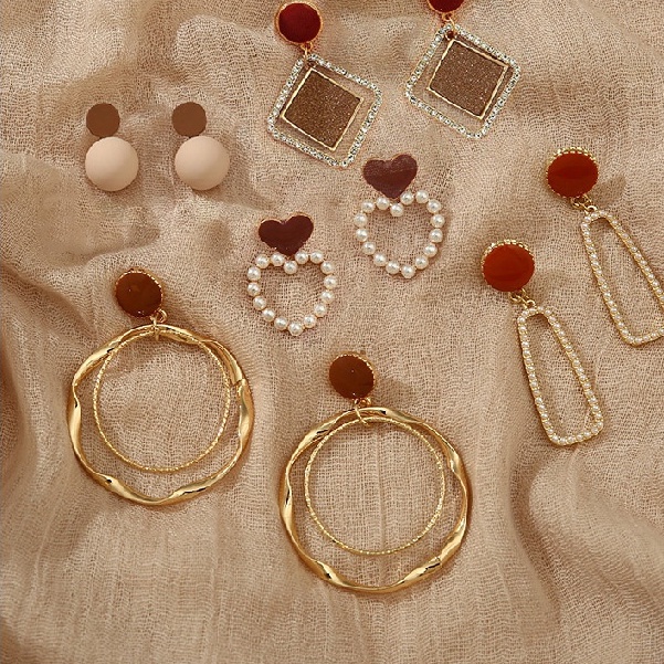 Anting Tusuk Vintage Elegan Gaya Korea Kualitas Tinggi Untuk Wanita